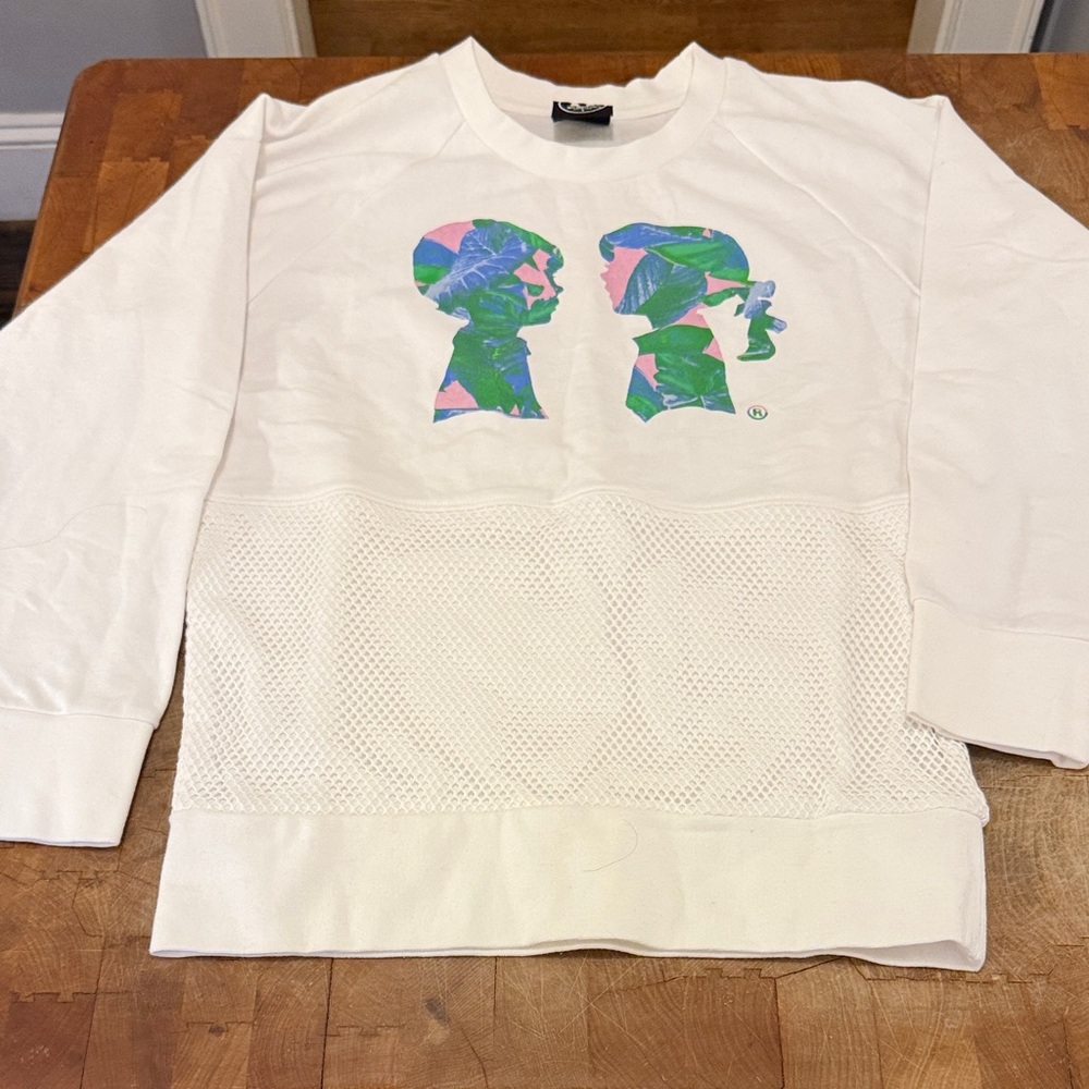 Boy Meets Girl white sweatshirt size small